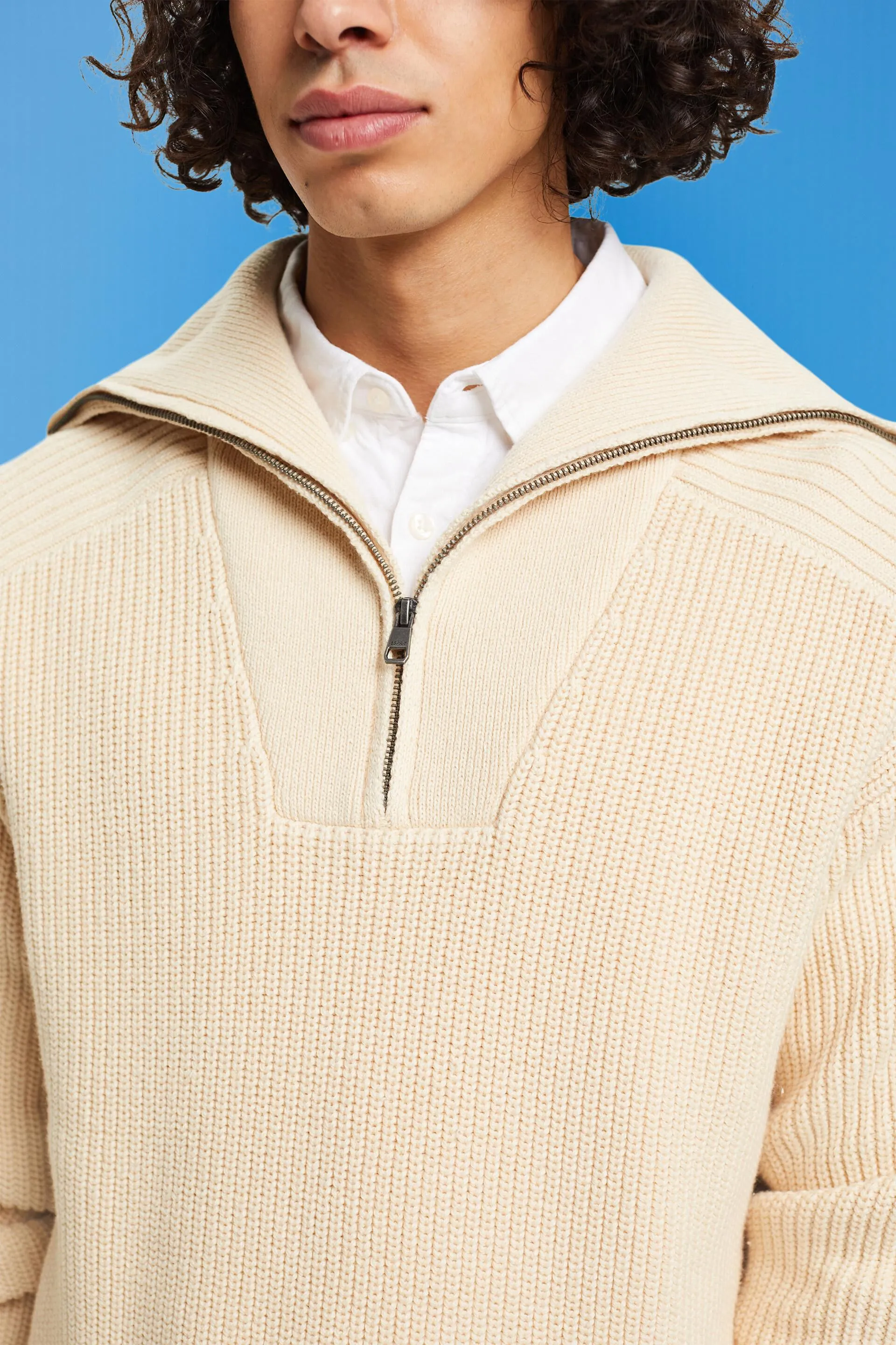 Pullover con zip di media lunghezza